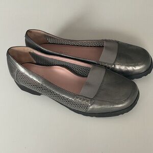 Taryn Rose Vintage Metallic Gray Mesh Slip-On Loafers